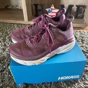 Hoka women’s size 10
